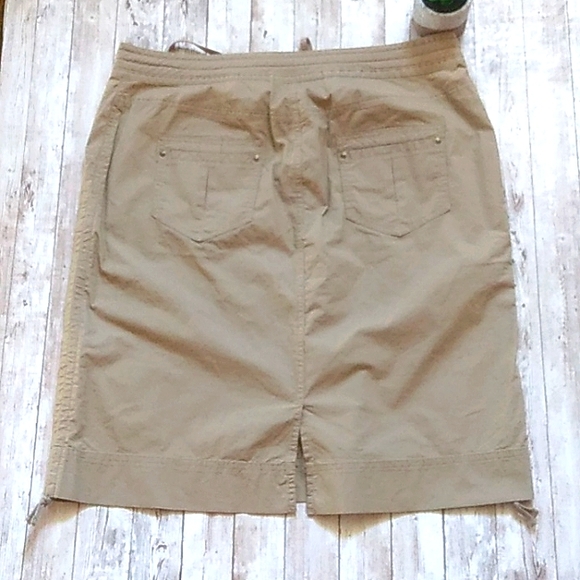 Style & Co. Women's skirt size 14 tan colored (J6) - Picture 3 of 3